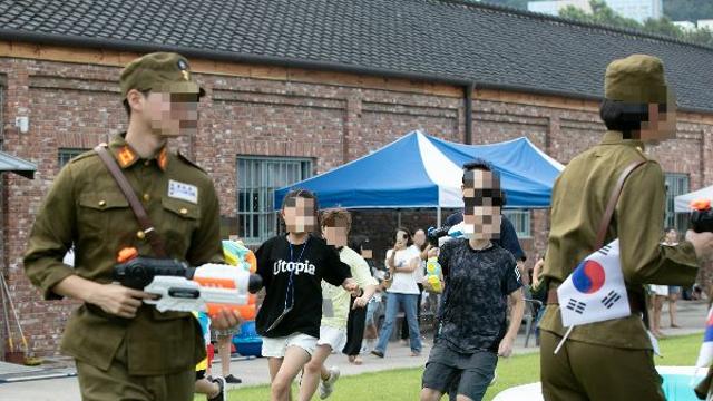 일본 순사와 물총놀이가 '독립군 체험'?… 갑론을박 속 사전예약 마감