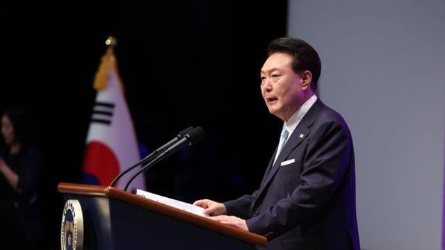 尹대통령 “사이비 논리의 가짜 뉴스, 자유 사회 교란”
