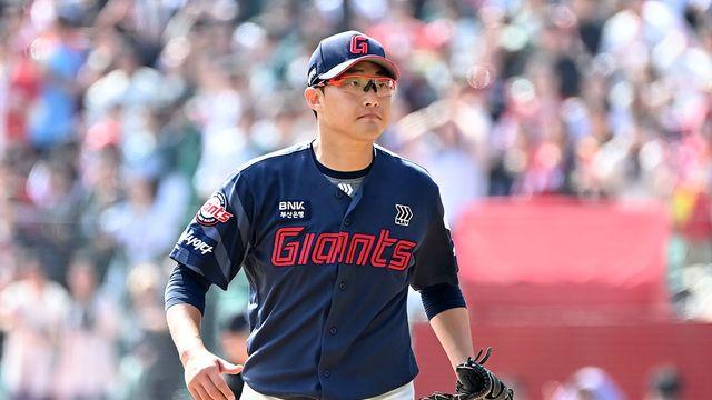 글러브에서 왜 공이 안 빠져? 어쩌다 '연승 스토퍼' 된 박세웅, 불운 속 7G 연속 무승 늪 빠졌다