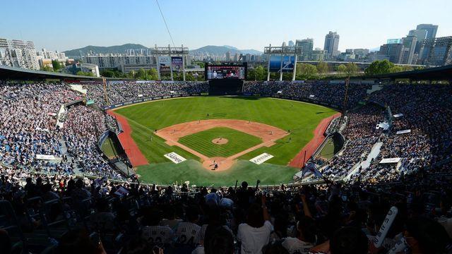 [베이스볼 브레이크] 553경기 810만명…이대로면 ‘1000만 관중 시대’도 시간문제!