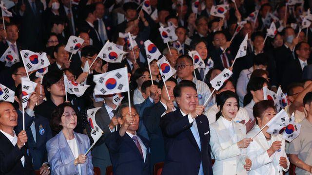 윤 대통령 발표한 통일 독트린... 대통령실 “북한 호응 필요···기다리겠다”
