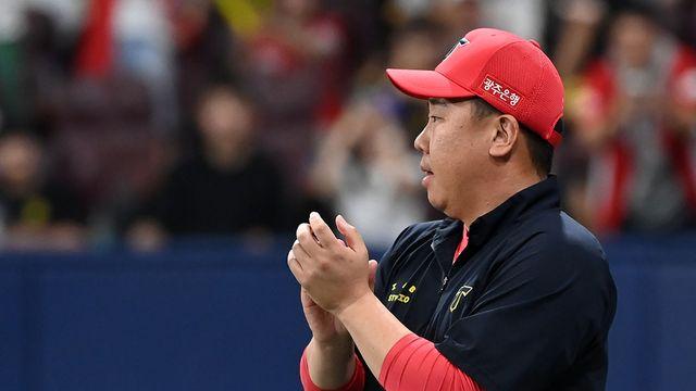 '2점 차 뒤집기→3연전 기선제압' 이범호 감독 