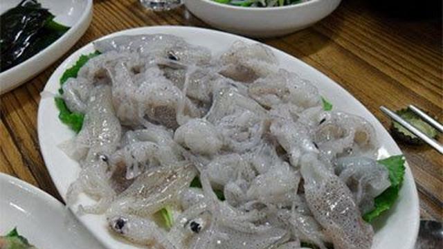 싫어하는 사람은 쳐다도 안보는 회