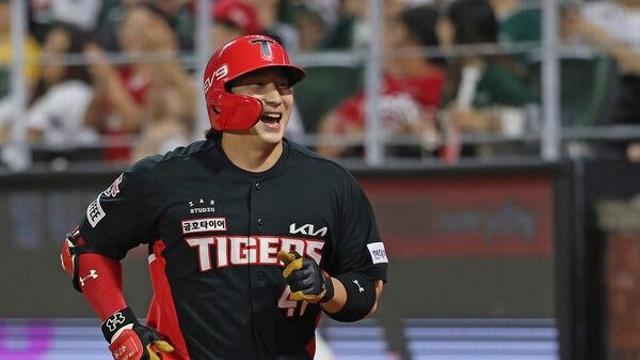 '나성범 9회 역전 투런포' 선두 KIA, 2위 LG에 짜릿한 역전승