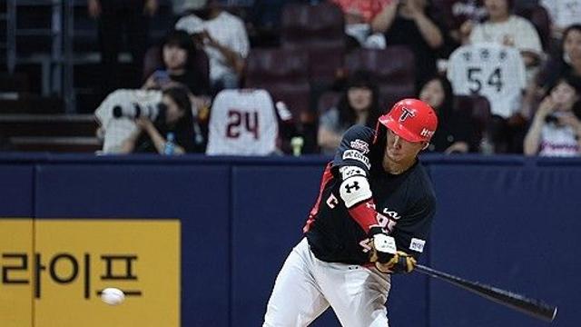 나성범 9회 역전 투런포…KIA, LG 잡고 5경기 차 선두 질주