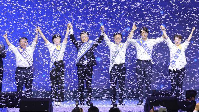 민주당 42%, 국민의힘 31%…民, 3개월여만에 오차범위 밖 리드