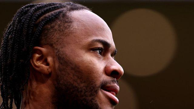 “정말 형편없는 발언, 네가 잘하면 되잖아?”…스털링의 성명문→전직 선수들은 비판 세례