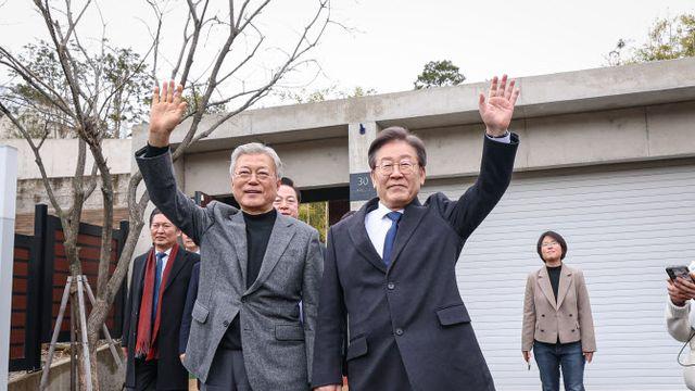 이재명 2기 지도부, 문재인 예방…'통합' 강조하는 친명 지도부