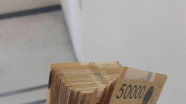 화장실에서 500만원 주워서 주인 찾아준 썰.txt..