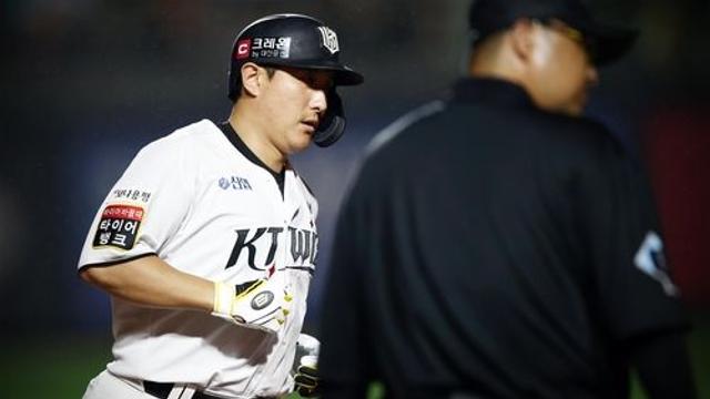 ABS 스트레스, 모두 지웠다…kt 황재균의 부활 찬가