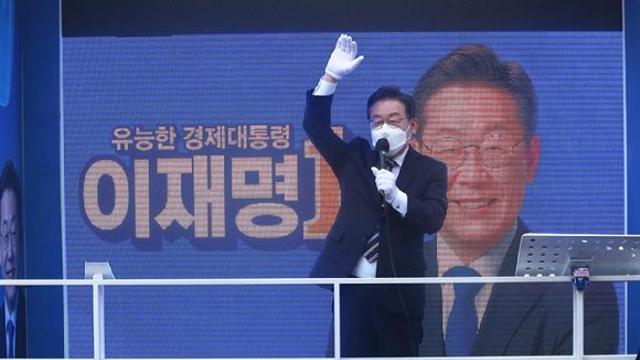 이재명도 '양성' 판정…코로나 확산 우려에 정치권 '긴장'