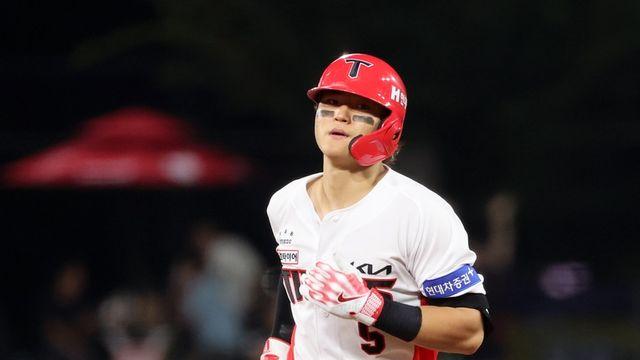 김도영 32호 홈런 '쾅', 거인 공포증도 극복…KIA 70승 선착+6연승, 우승 확률 '76.5%' 잡았다 [광주:스코어]