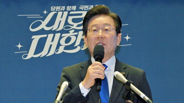 이재명, ‘코로나 양성’ 자가격리...文 예방·여야 회담 순연