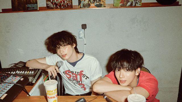 [★화보] 투모로우바이투게더, 태현과 휴닝카이 새로운 매력 발산