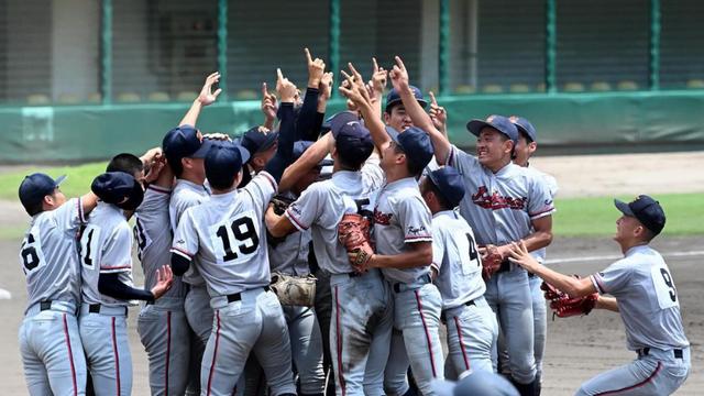 日에 울려퍼진 한국어 교가 '교토국제고, 고시엔 우승'