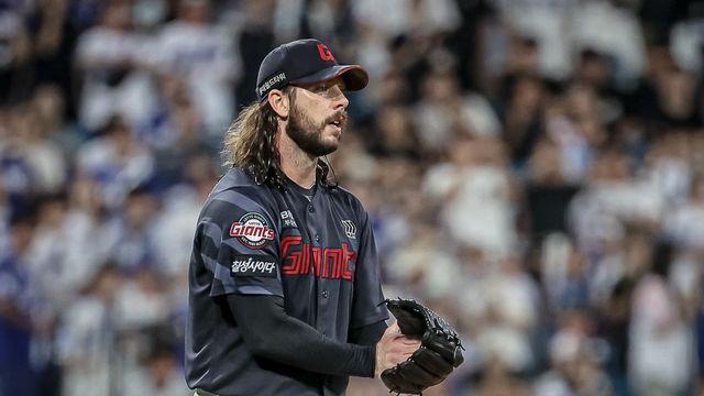 강민호 때문에 눈물 흘린 사직예수, QS+ 역투에도 10승 불발…롯데 '5강 불씨'도 작아졌다 [대구 현장]