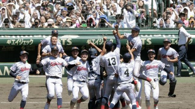 한국계 교토국제고, 고시엔 첫 우승… 日 전역에 한국어 교가 울려 퍼져