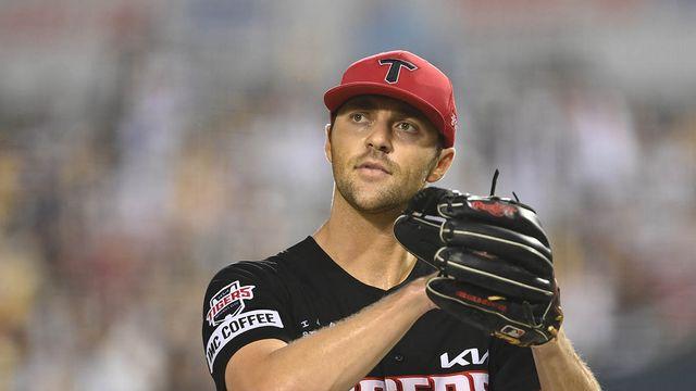 얼마나 고통스러웠으면, 뛰어서 라커룸으로…KIA 네일, 턱에 강습타구 맞으며 교체→병원 이동 중 [창원 라이브]