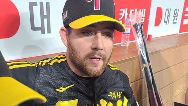 30홈런-100타점 오스틴 