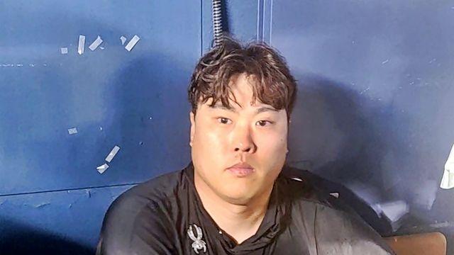 '7020일' 만에 두산전 스윕 이끈 류현진, 마지막 이글스파크 가을야구 절박하다 