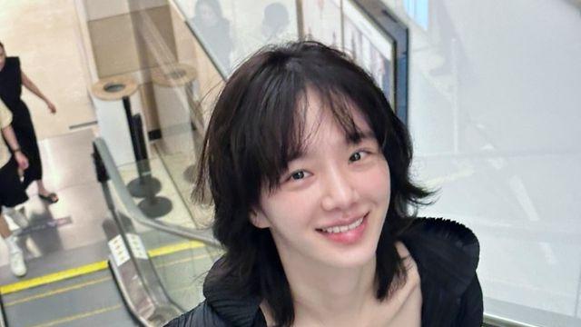 박규영 일상룩, 시크함과 캐주얼의 완벽 조화