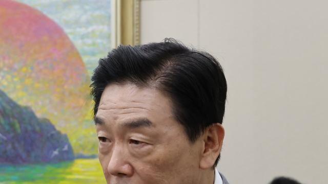 김형석 독립기념관장, '1945년 광복 인정하나' 묻자 '노 코멘트'