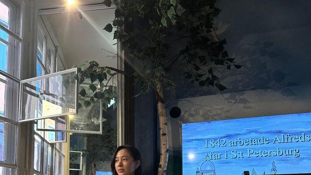 박주미, 세월을 무색하게 하는 실루엣… 우아한 가을 스타일링