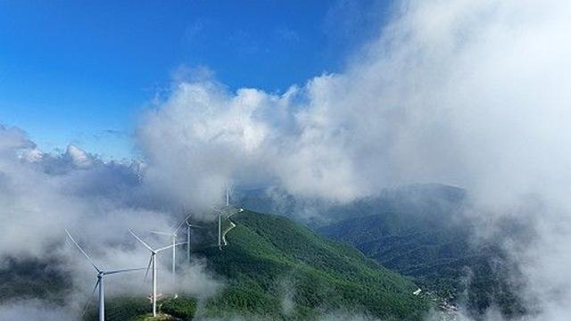 [내일날씨] 낮엔 여전히 31∼33도…영남·제주해안 강풍