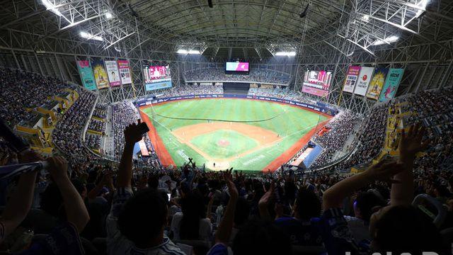 프로야구, 사상 최초 900만 관중 돌파... 1000만 관중 눈앞