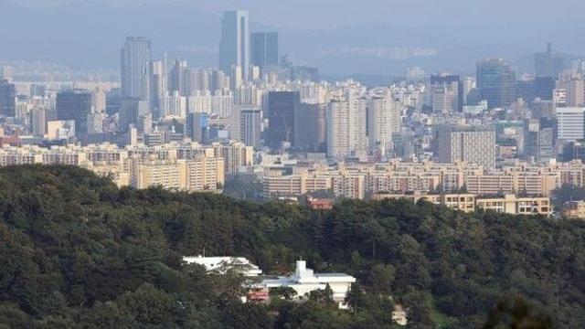 [이슈] '대통령 관저 정자·사우나 증축' 논란 확산.. 대통령실 