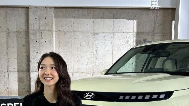 이혜성, 오피스룩의 정석... 세련된 슬랙스 룩