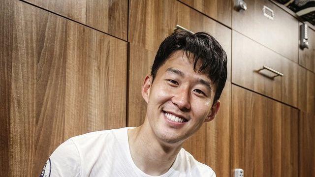 '141년 역사상 최고 윙어' 손흥민, 이미 레전드 반열 올랐다...英 매체 선정 토트넘 최고 윙어 TOP1 등극