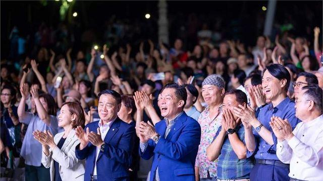수원의 가을은 지금부터...축제의 도시 수원에서 가을 타자!