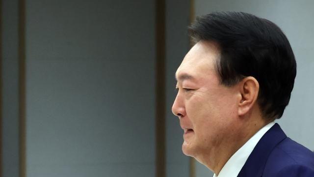 尹 지지율 취임 후 두 번째 낮은 29.6％…2년 만에 20%대