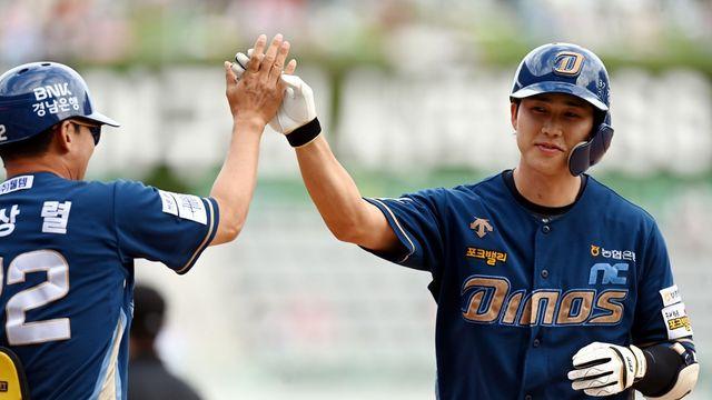 천재환, 만루 찬스에서 2타점 적시타!