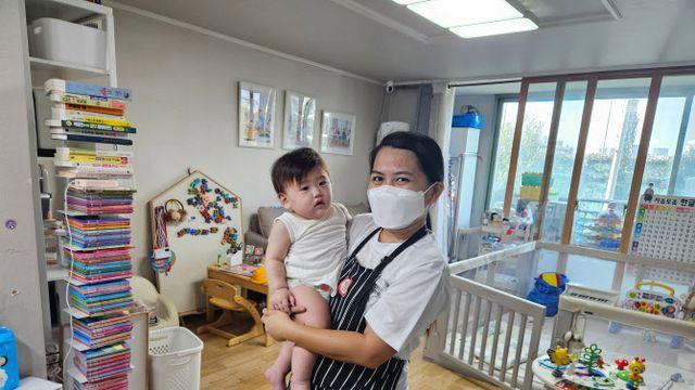 “오늘부터 아이 돌봐요” 필리핀 이모님, 첫 출근날 풍경은