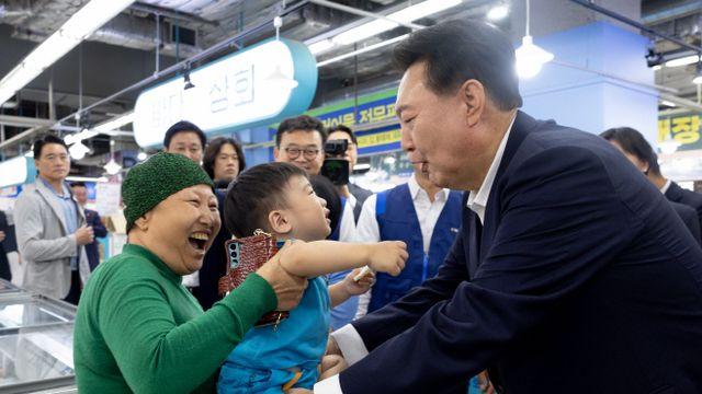 尹, 국군의날 임시공휴일 지정안 재가…