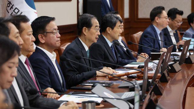 尹, 국군의날 임시공휴일 재가…“군 사기·소비 진작”