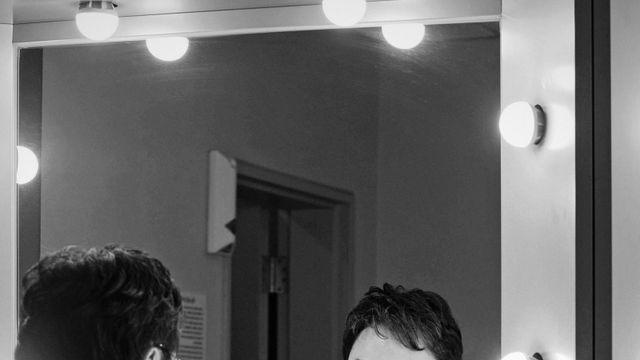 ‘영원한 오빠’ 남진... “나는 로큰롤 가수, 트롯 싫어해” [IS인터뷰]