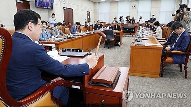野, 행안소위서 '지역상품권 재정지원 국가책무 명시' 단독 의결