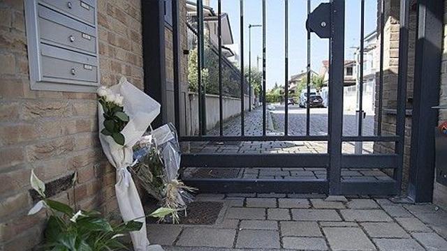 伊서 비틀스 노래 심취한 17세 소년이 일가족 3명 살해