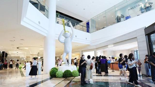 현대백화점, 도심형 복합쇼핑몰 '커넥트현대' 프리 오픈 성황