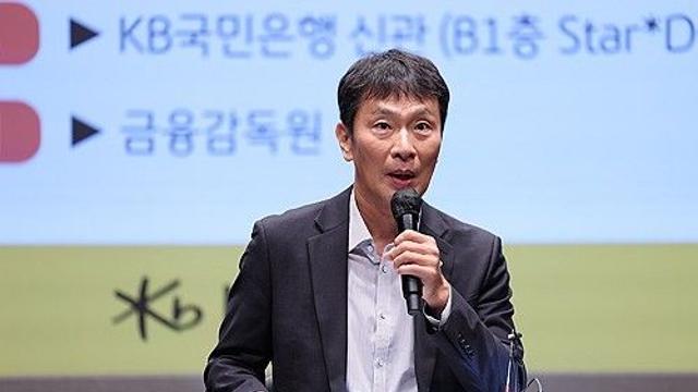 은행장 만나는 이복현…금융위 단속에 '원 보이스' 강조할까