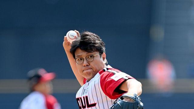 정승제 ‘일타 강사 시구’