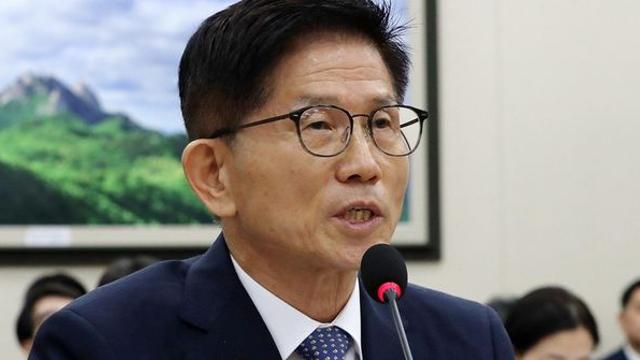 김문수, '일제 때 선조 국적은 일본' 입장 고수해 퇴장 “학계 연구로 올바른 역사관 세워야”