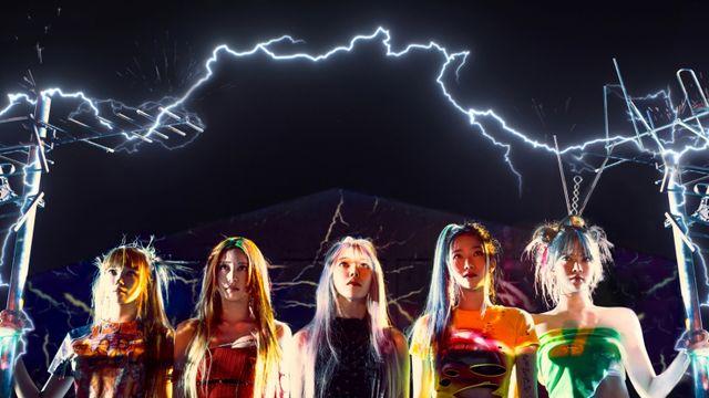 르세라핌, 결국 美쳤다…빌보드 ‘핫100’ 76위 기염