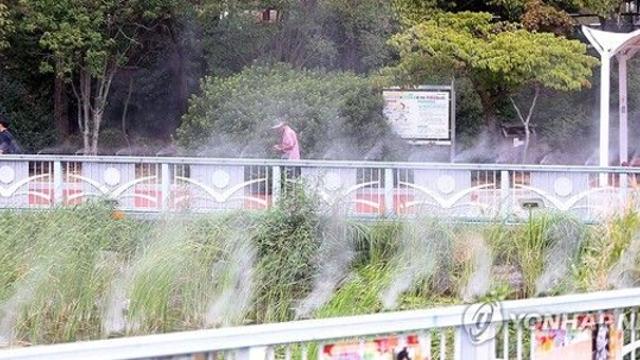 [날씨]오늘 서울 35도·대전 34도 늦더위 계속…곳곳 소나기