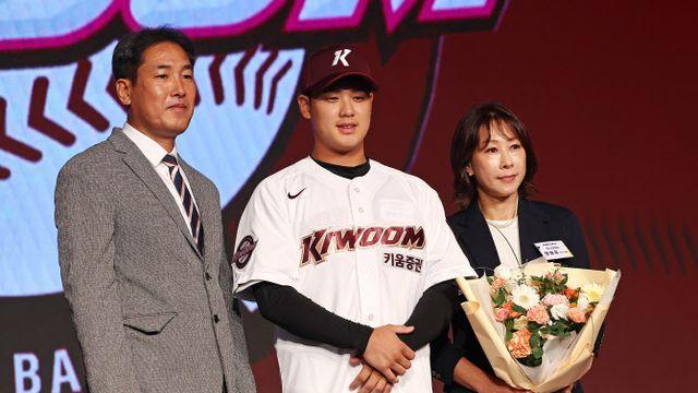 덕수고 좌완 정현우, 전체 1순위 키움행...전주고 정우주, 한화행