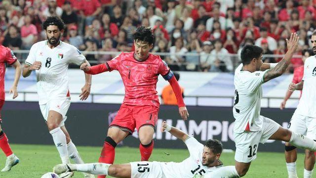 손흥민의 ‘작심 발언’, 또 말썽인 상암 잔디…10월 대책은