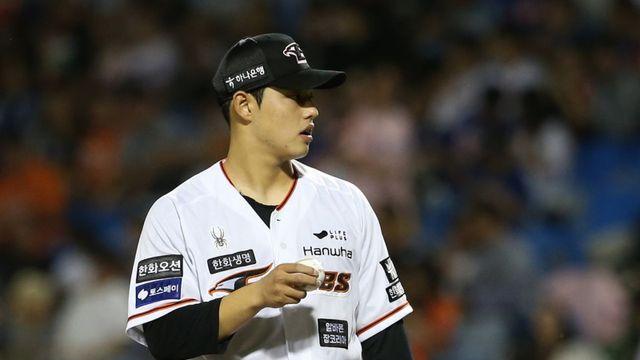 '후반기 ERA 2.60' 문동주 '어깨 통증' 말소...'올해도' 멀어지는 한화의 가을